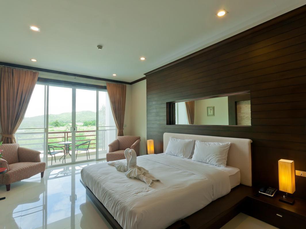 Tai-Pan Resort And Condominium Hua Hin Bagian luar foto
