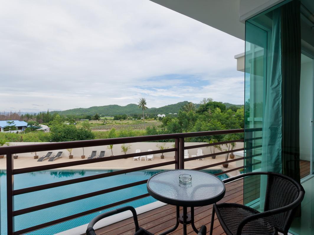 Tai-Pan Resort And Condominium Hua Hin Bagian luar foto