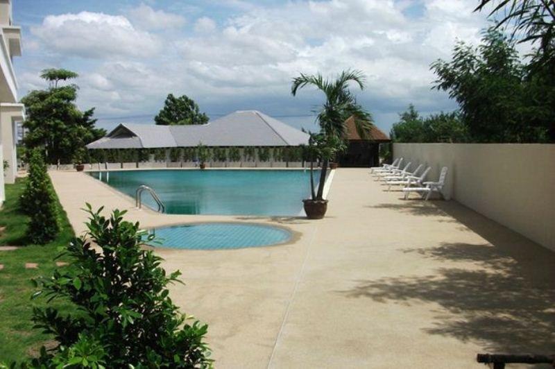 Tai-Pan Resort And Condominium Hua Hin Bagian luar foto